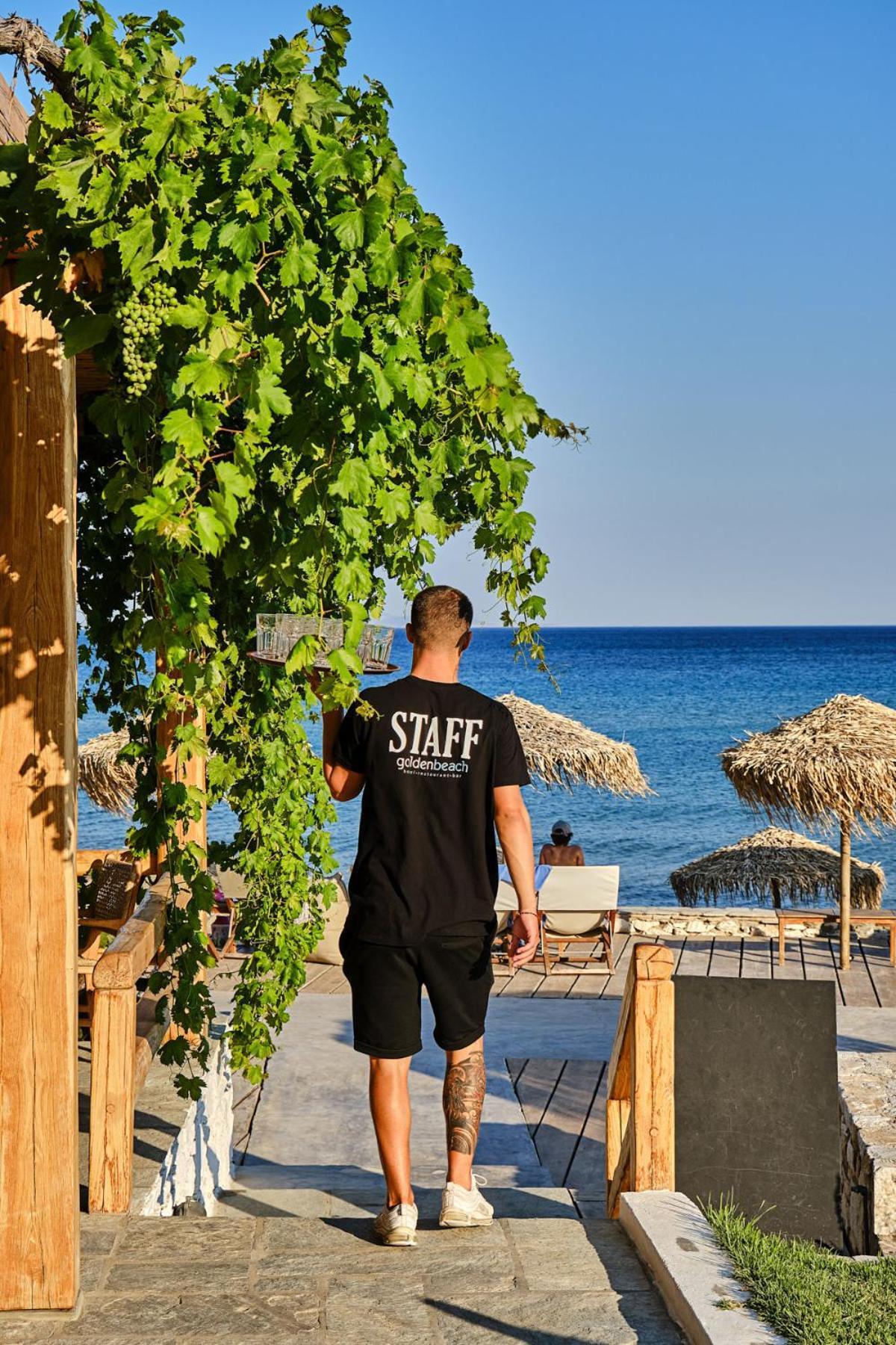 Golden Chrisi Akti (Paros)